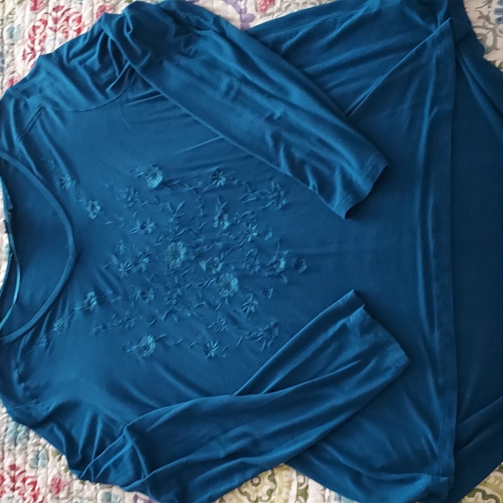 Soft Teal Embroidered Tee
